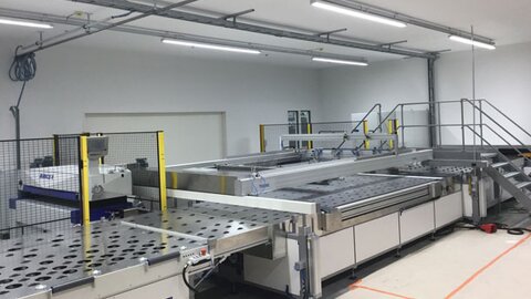 The revolutionary screen printing system for architectural glass Sreen printing machine for glass - THIEME 3000 GS