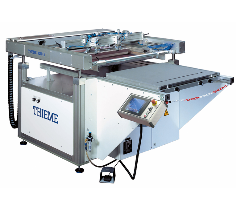 Semi-automatic printing machine for printing on rigid and flexible materials as used in electronic applications