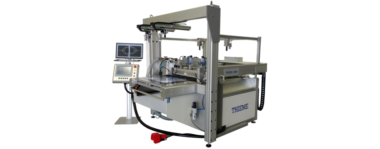 Two independent camera systems for automatic screening and automatic alignment of the printed material